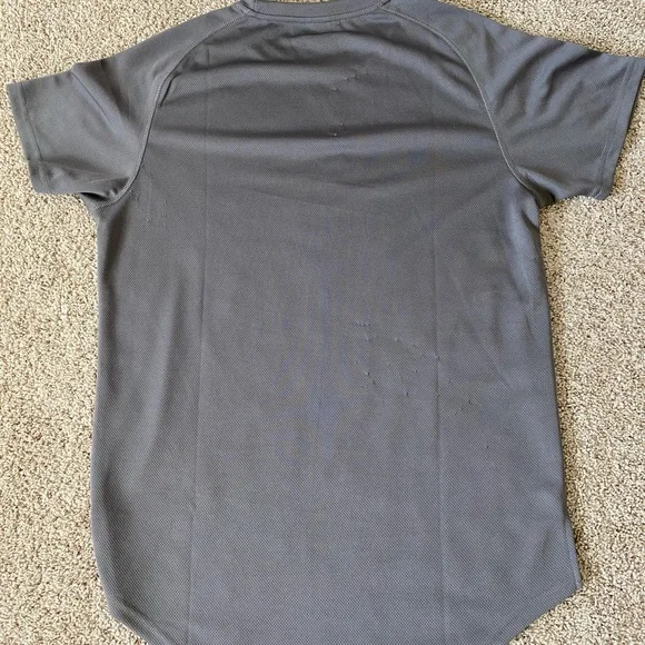 Men grey short sleeve tee shirt Size Large - Picture 4 of 6
